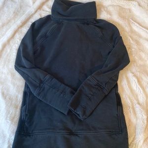 Lulu Lemon black turtle neck sweatshirt